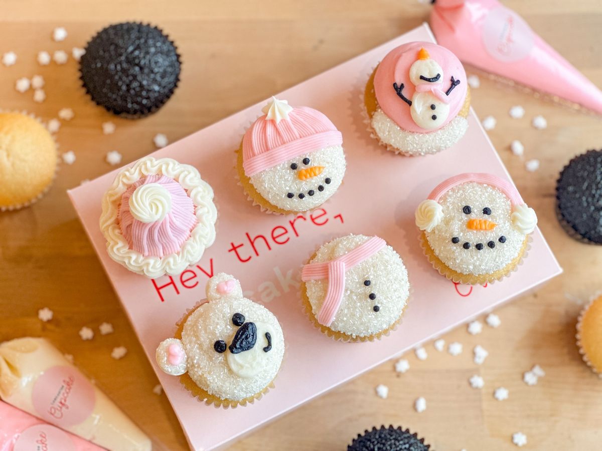 Winter Wonderland Themed Cupcake Decorating Workshop