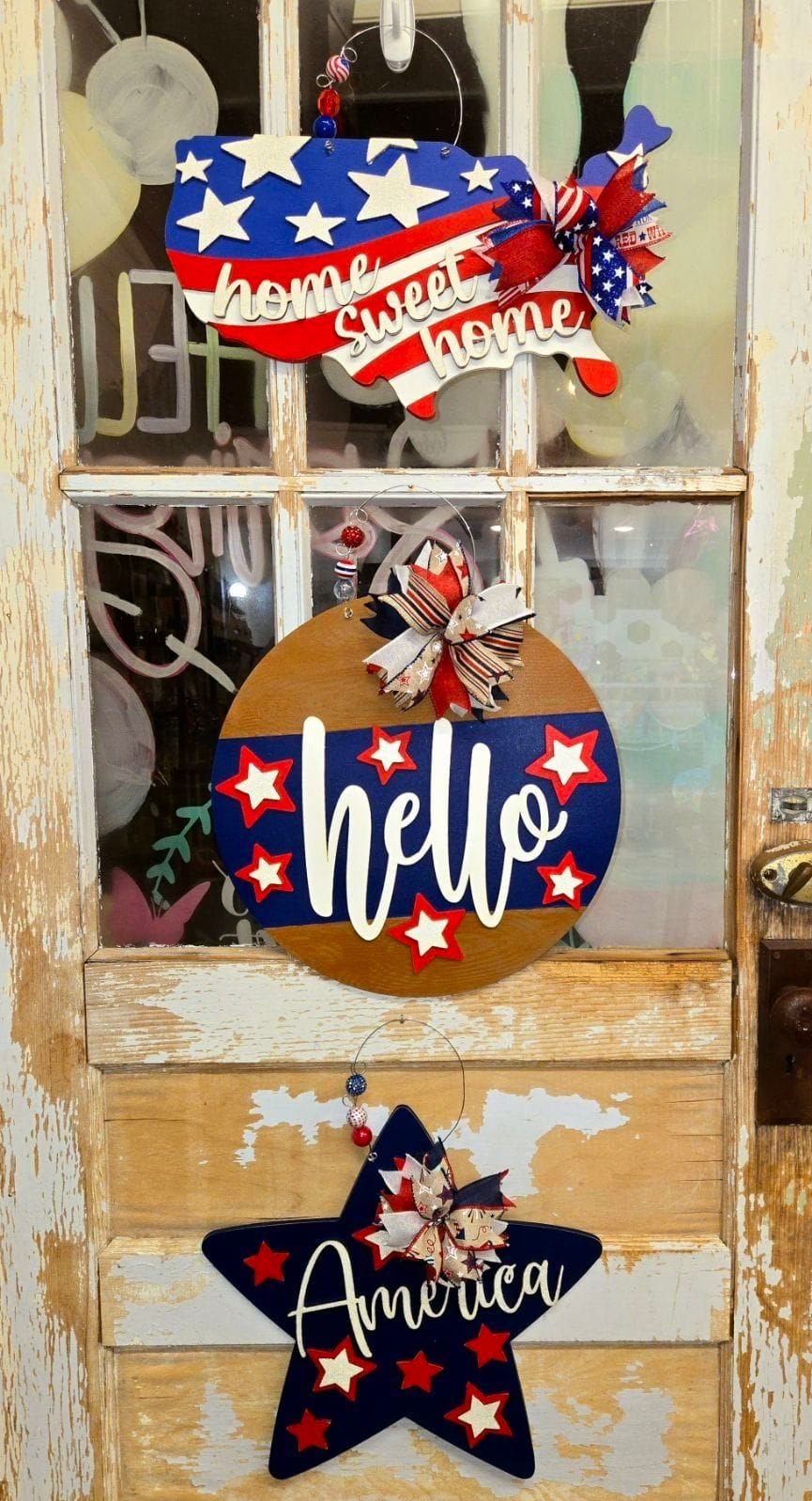 Paint & Sip Patriotic Door Hanger 