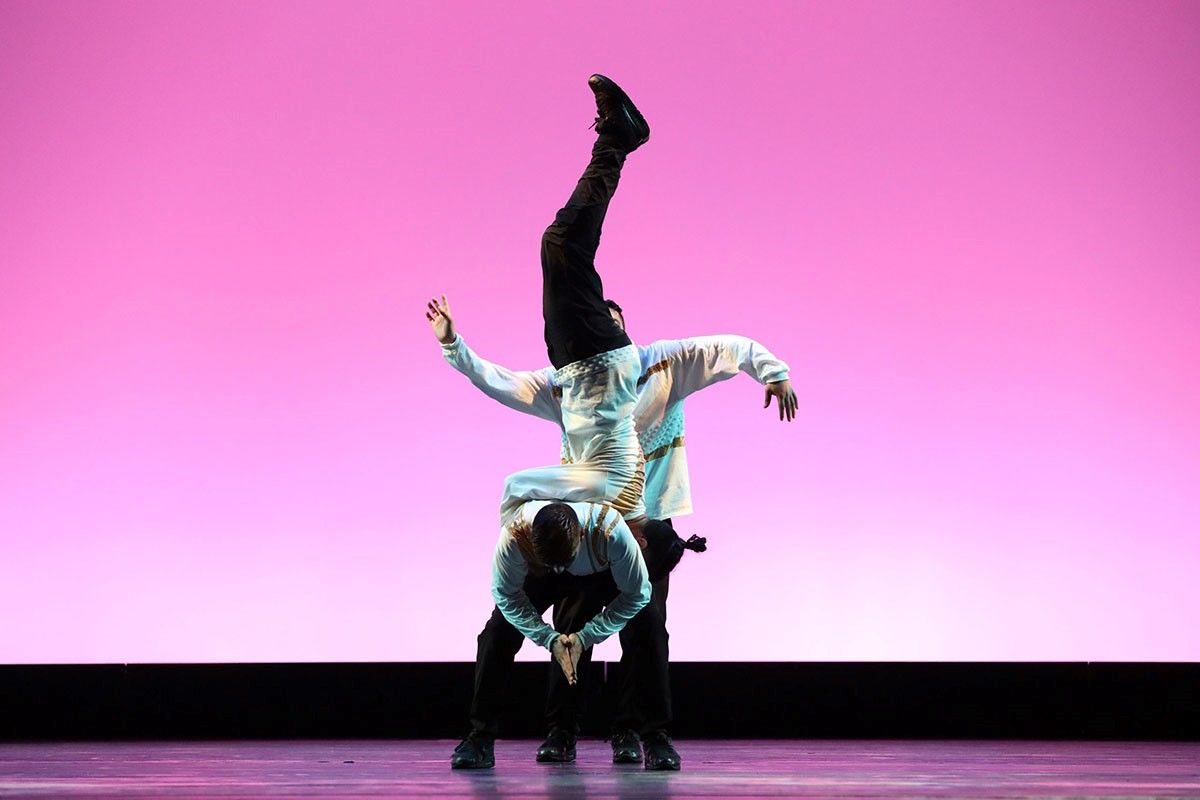 Fly Dance Company (Theater)