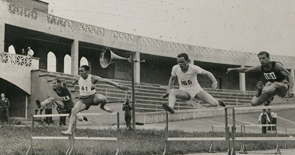 Sportifs et sportives en papier