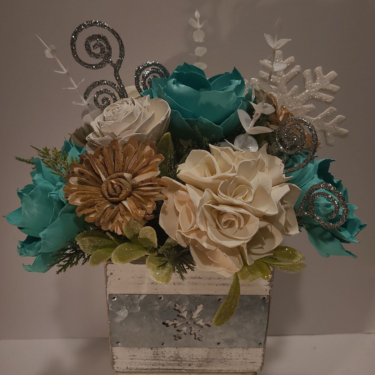 Make Your Own Wintery Wood Flower Arrangement!