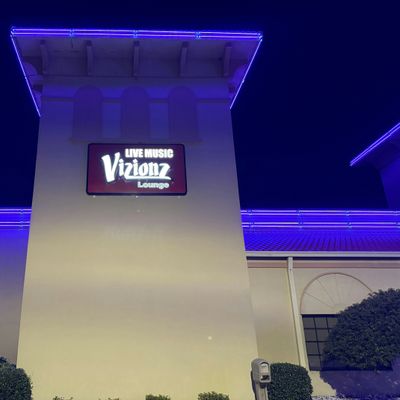 Vizionz Live Music and Lounge