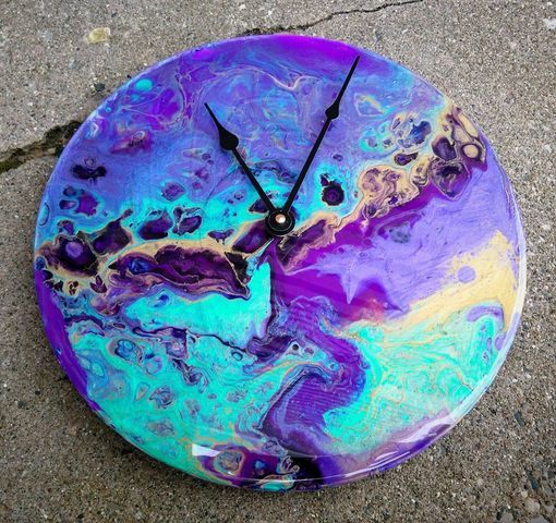 Acrylic Pour Clocks