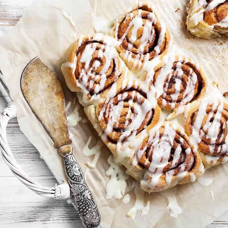 Cinnamon Roll Delight: A Cooking Adventure (Ages 12-17)