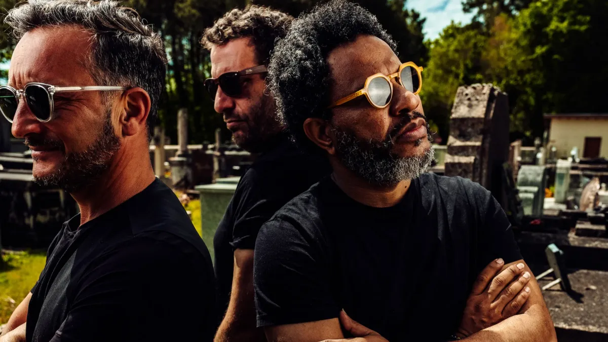 Eliasse, Bombino, Ha\u00efdouti Orkestar in RENNES