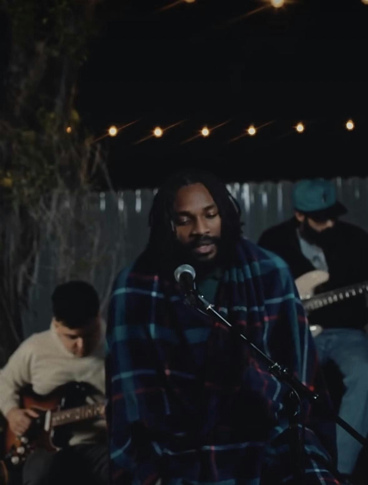 Live music Saturday with Xaire