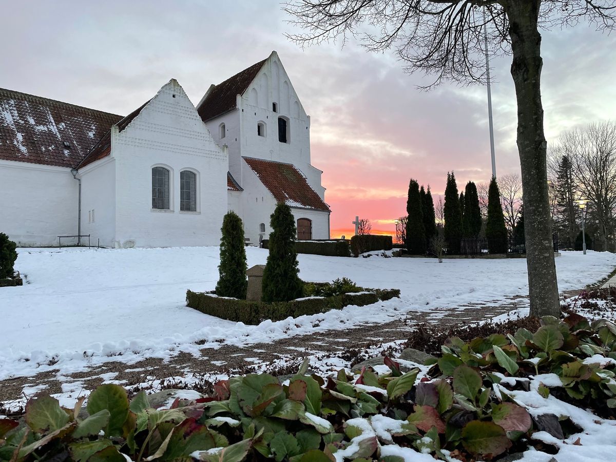 Syng julen ind i Paarup Kirke