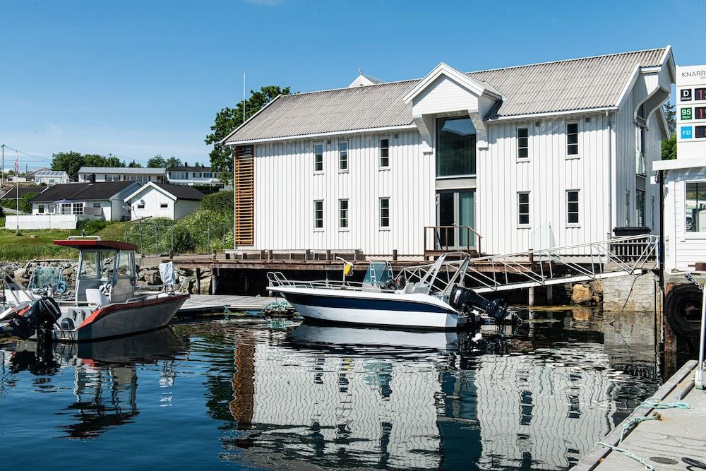 Dykkertur til Knarren Brygge, Knarrlagsundet Hitra