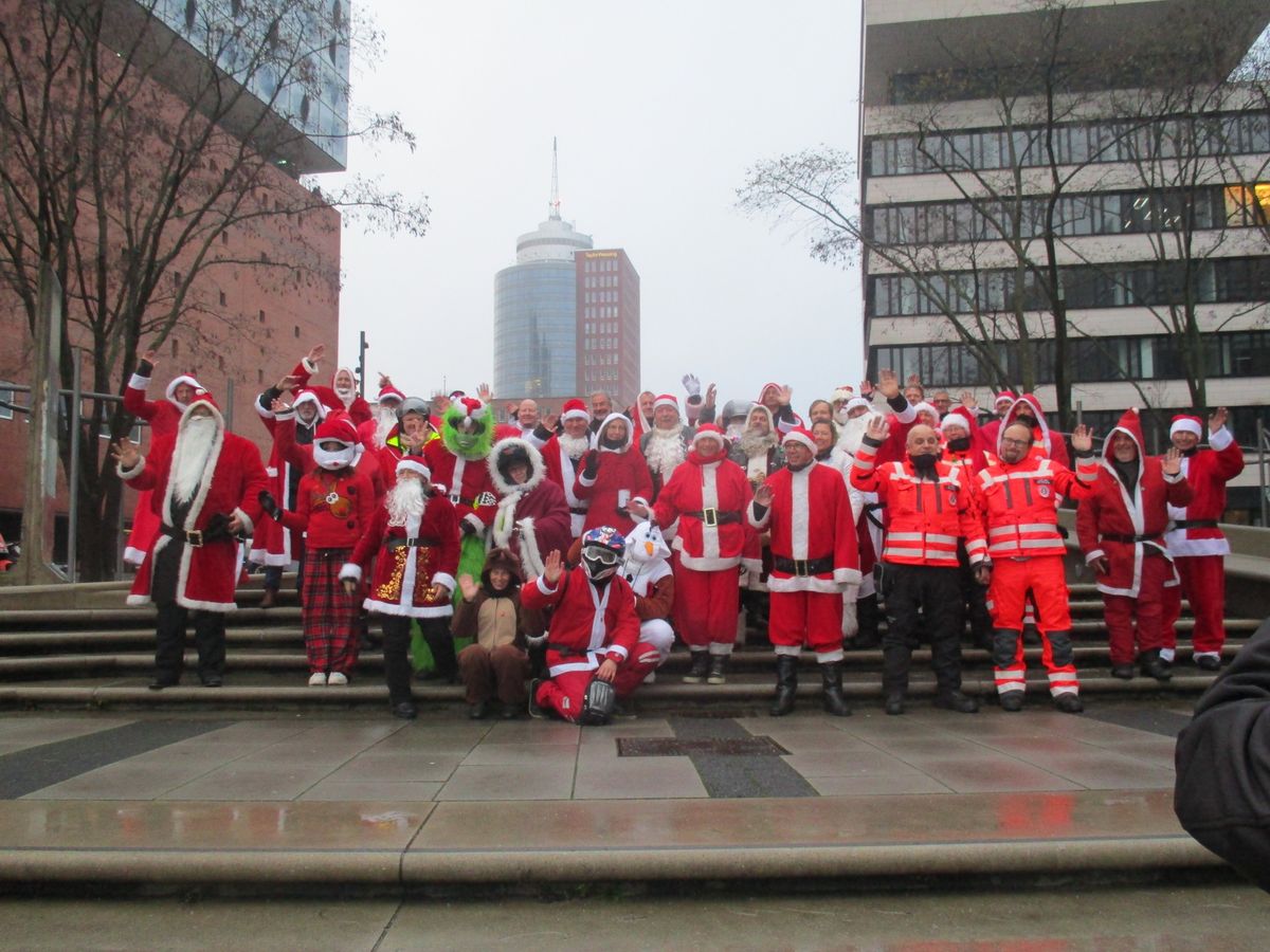 Santa Claus auf Hamburg Tour