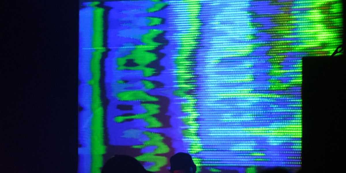 Conscious Wave presents Dinzy (MTL)