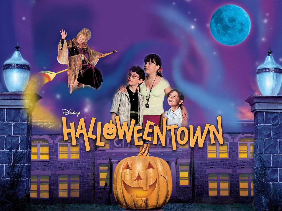 HALLOWEEN TOWN: Movies On The Roof