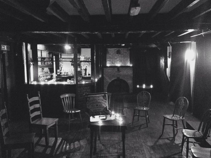 Paranormal Seance at The Old Haunted Barn (Milton Arms), Portsmouth 