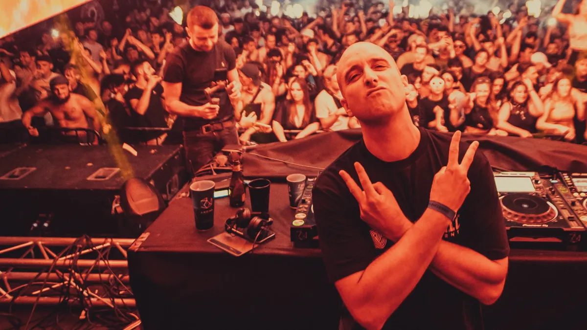 LE BASK, Lenny Dee, pigments, MasterCore, Lenny Dee, The Dark Horror in Gurgaon