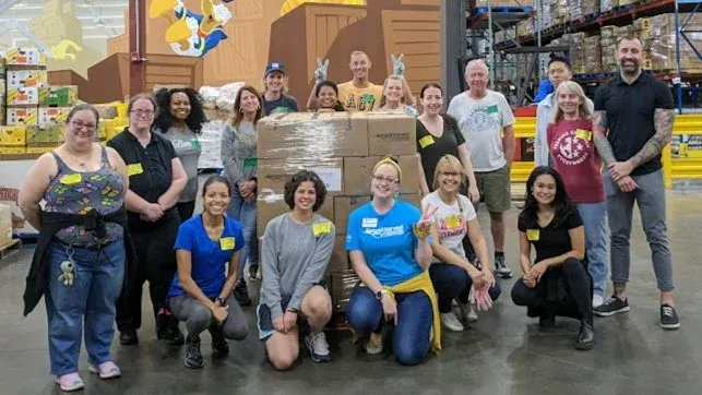 Volunteer at Second Harvest Food Bank!