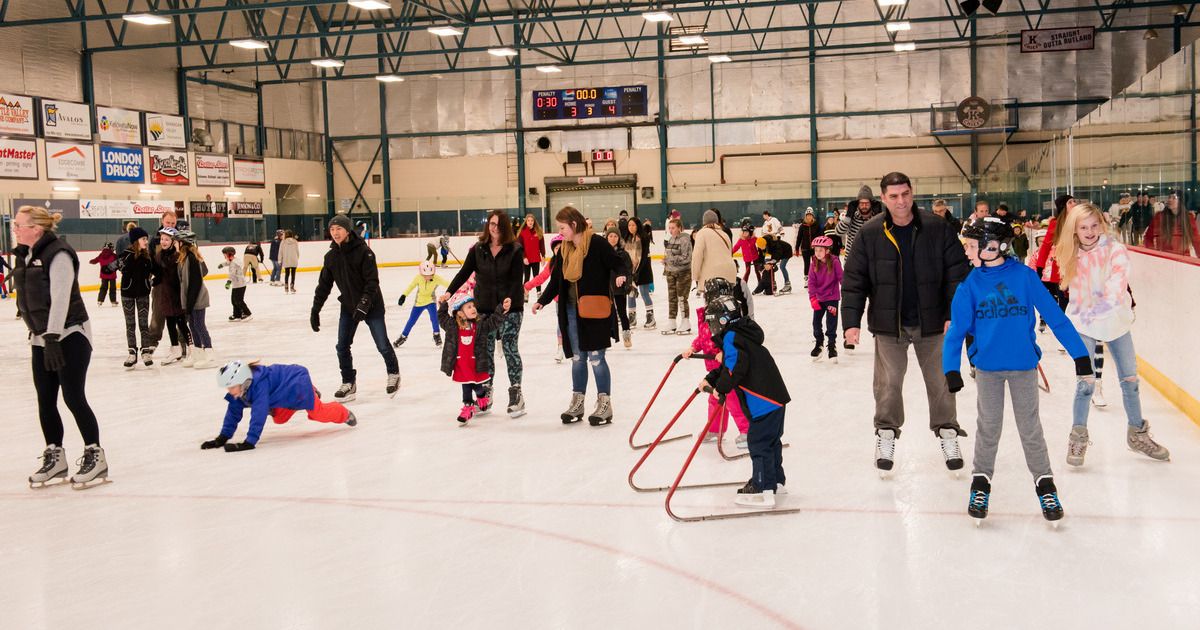 Family Holiday Skate