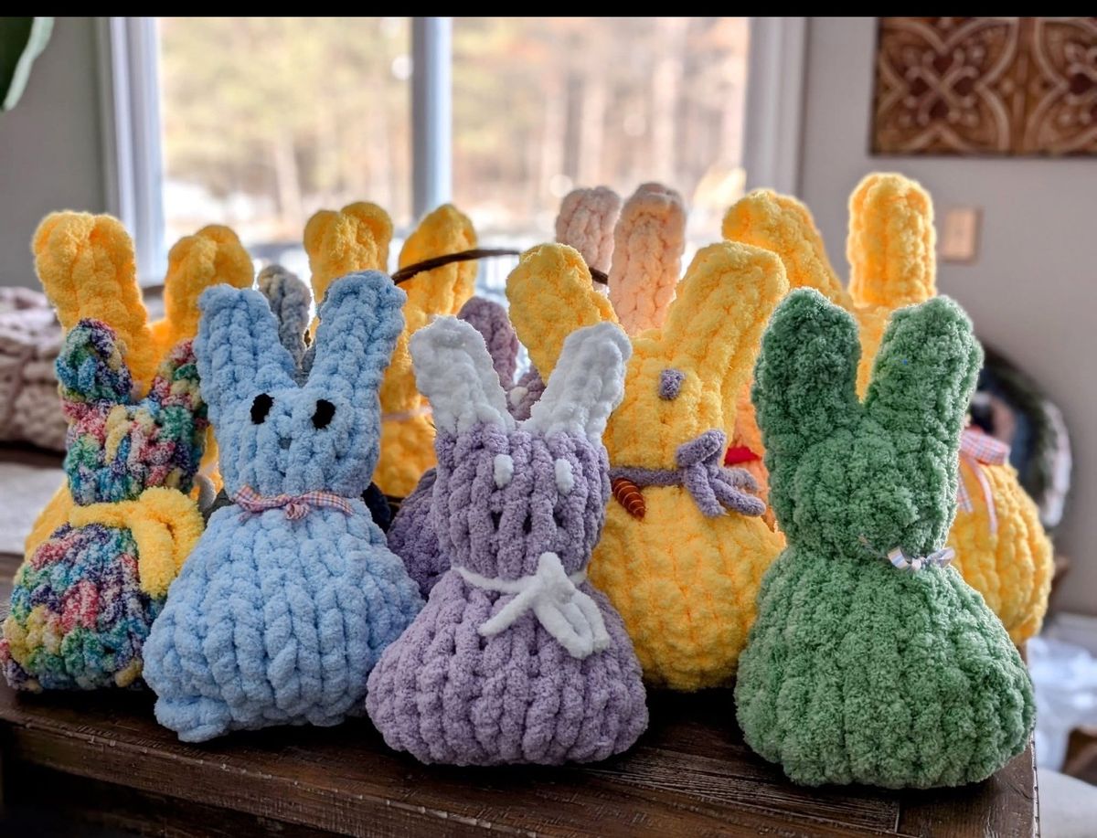 Finger knitting peeps class Easter peeps! Class includes  Yarn and stuffing for all 17 inches tall.