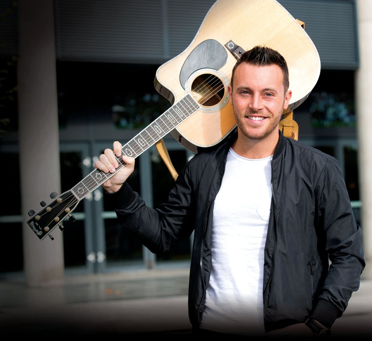 NATHAN CARTER (IRELAND) (Seating Available)