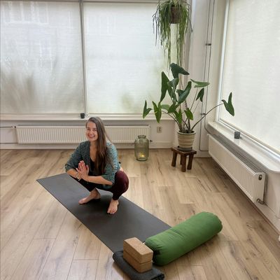 Yinvitation Yoga