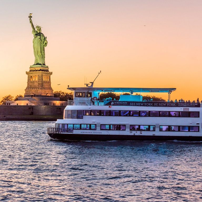 Dinner & Dancing Under The Stars on The Hudson River!