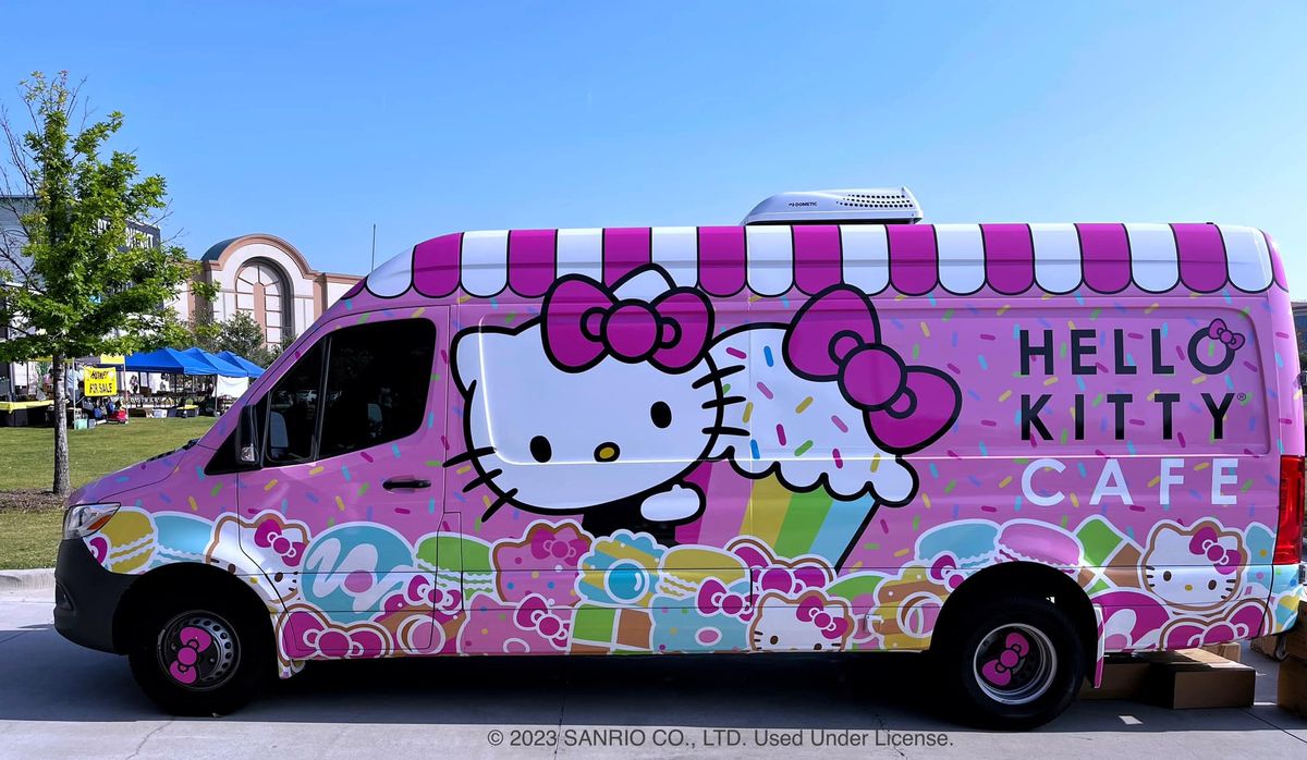 Hello Kitty Cafe Truck Central - Dallas Appearance