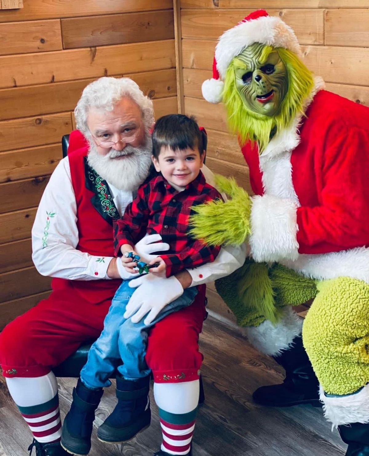 Santa and the Grinch return! 