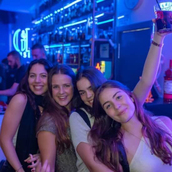 Barcelona Party Tour  by KING The Best Party Tour + VIP Club Entry