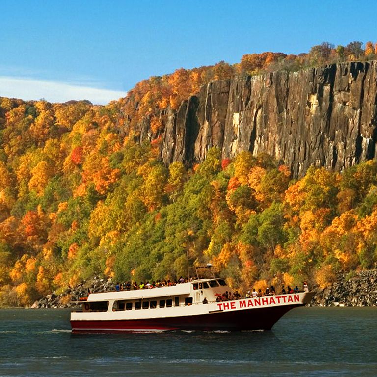 NYC Fall Foliage Cruise 2023, Pier 36 NYC, New York, 22 October 2023