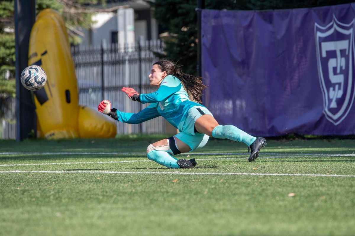 Parking North Dakota Fighting Hawks at Kansas City Roos Womens Basketball