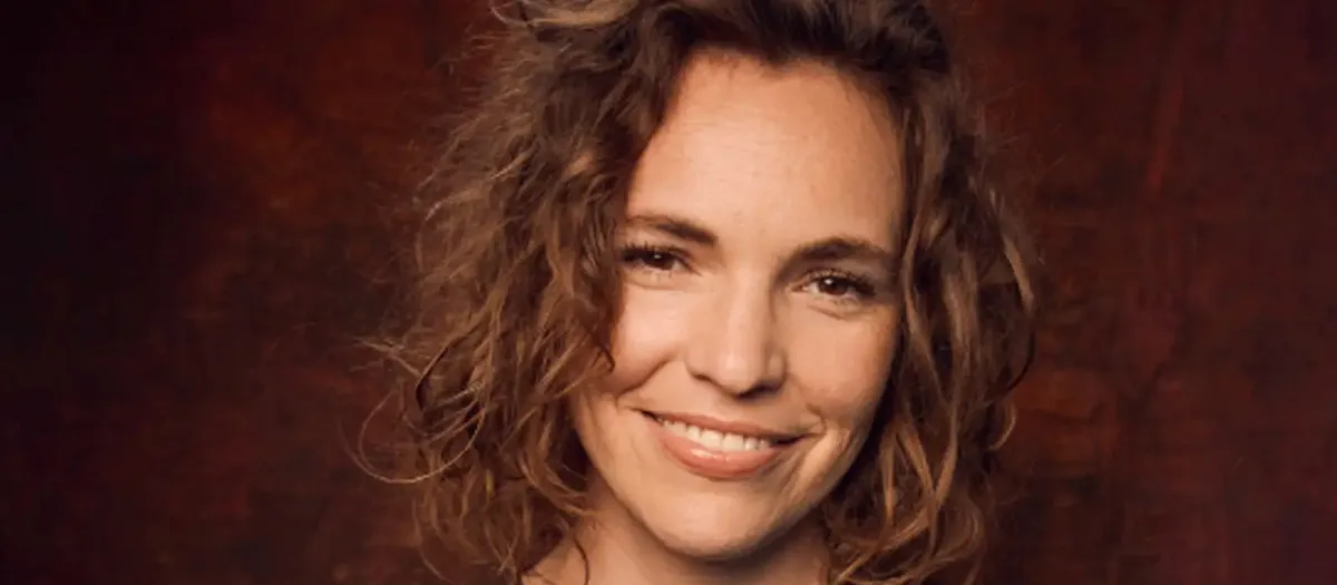 Beth Stelling