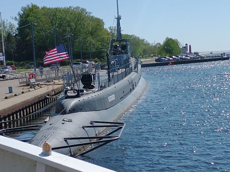 USS Silversides over night