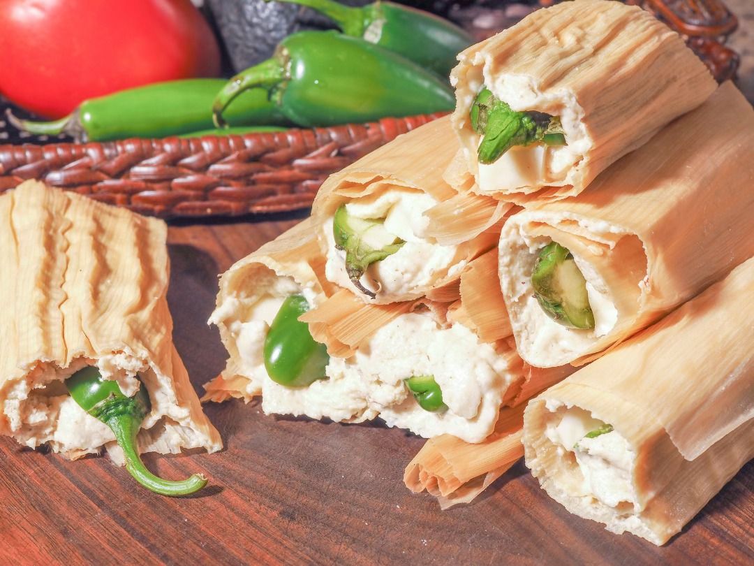 Sabor a Tamal con Rajas y Queso | $55