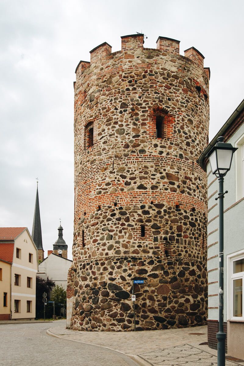 ADVENTSLESUNG im Berliner Torturm