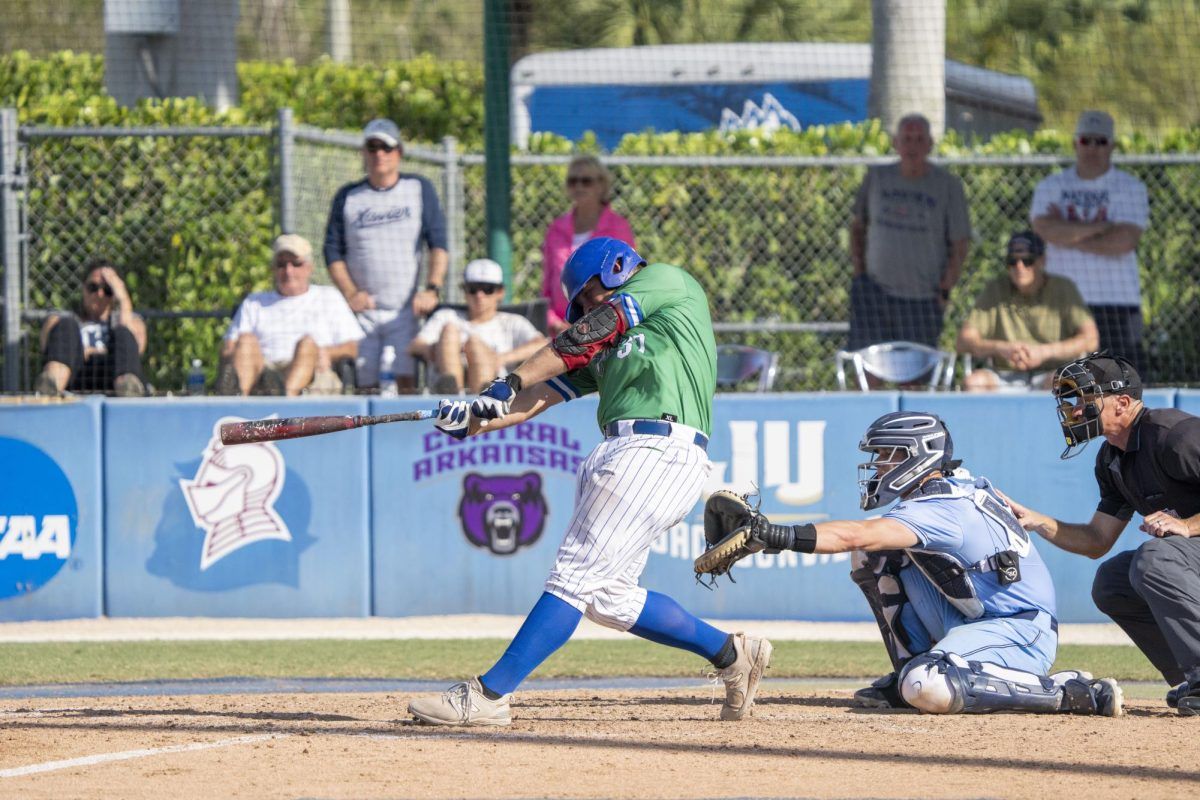 Parking Xavier Musketeers at Arkansas Razorbacks Baseball