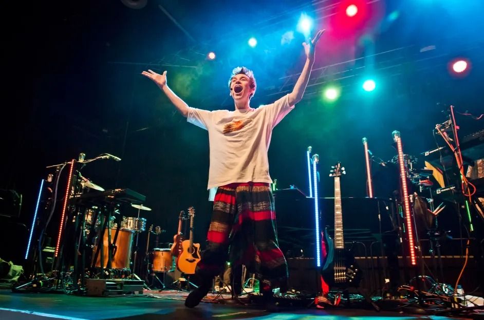 Jacob Collier at The Andrew J Brady ICON Music Center - Cincinnati, OH