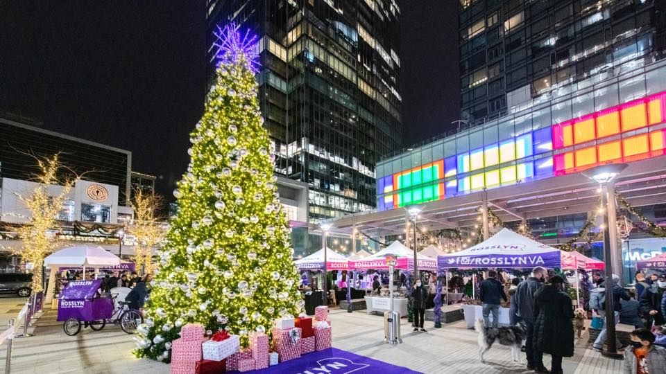 Rosslyn Cheer 2024: Light the Plaza