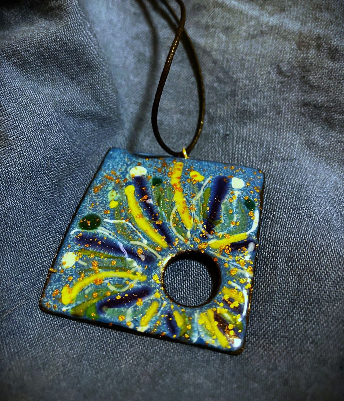 Copper Enameling: Pendants with Beth Ratledge