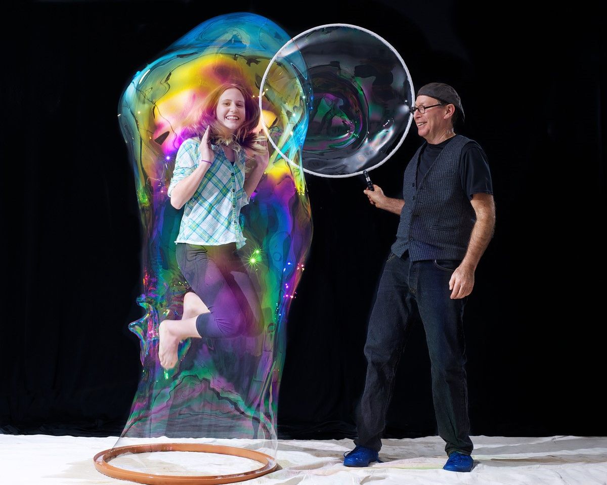 The Amazing Bubble Man at The Stables, Milton Keynes 