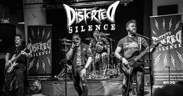 Distorted Silence at Fenders