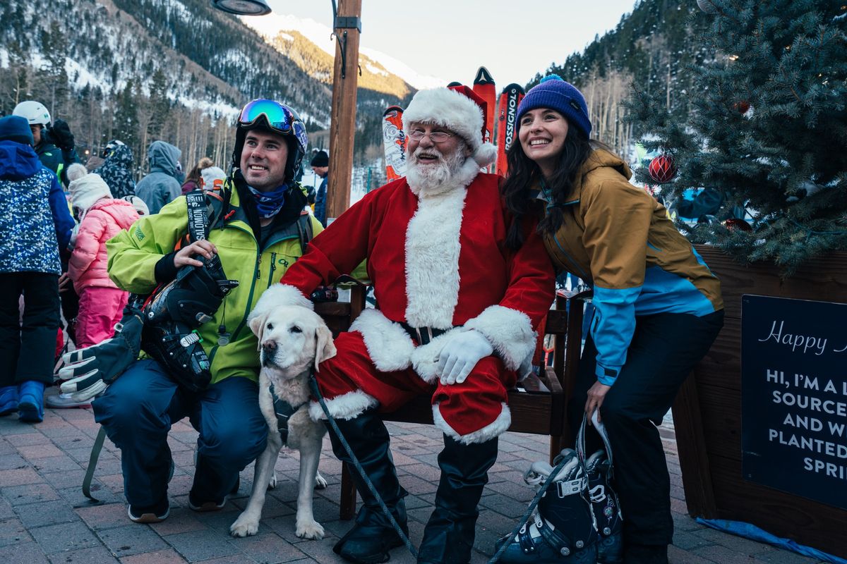 Holiday Market & Tree Lighting Ceremony