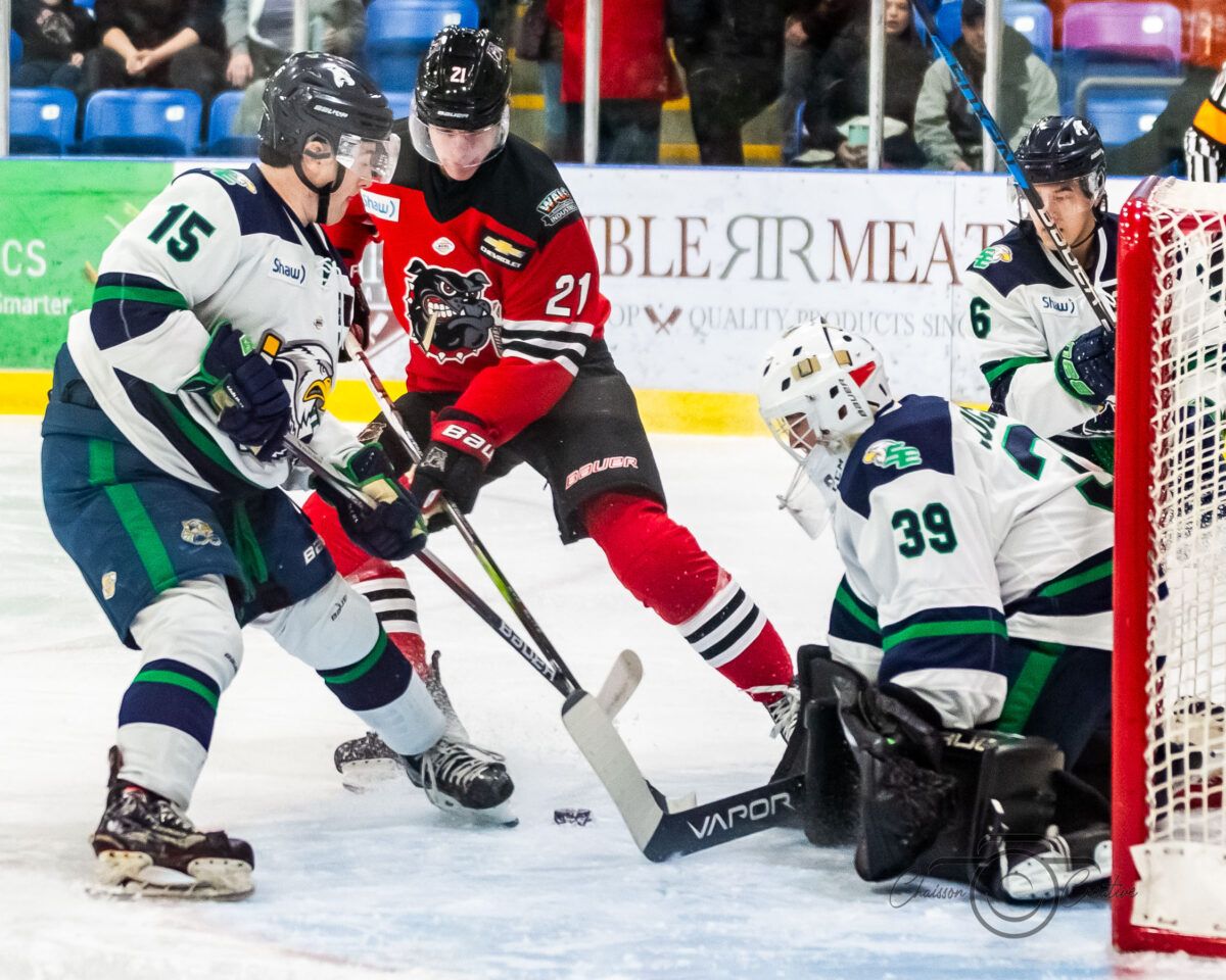 Alberni Valley Bulldogs at Surrey Eagles at South Surrey Arena