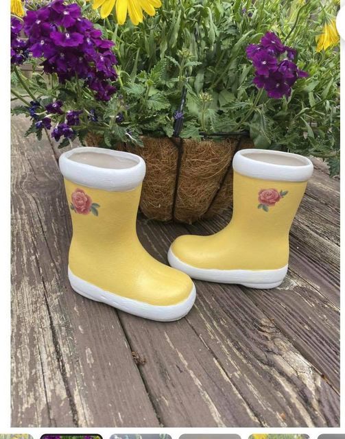 Mommy & Me D.I.Y Ceramic Rain Boots Planter