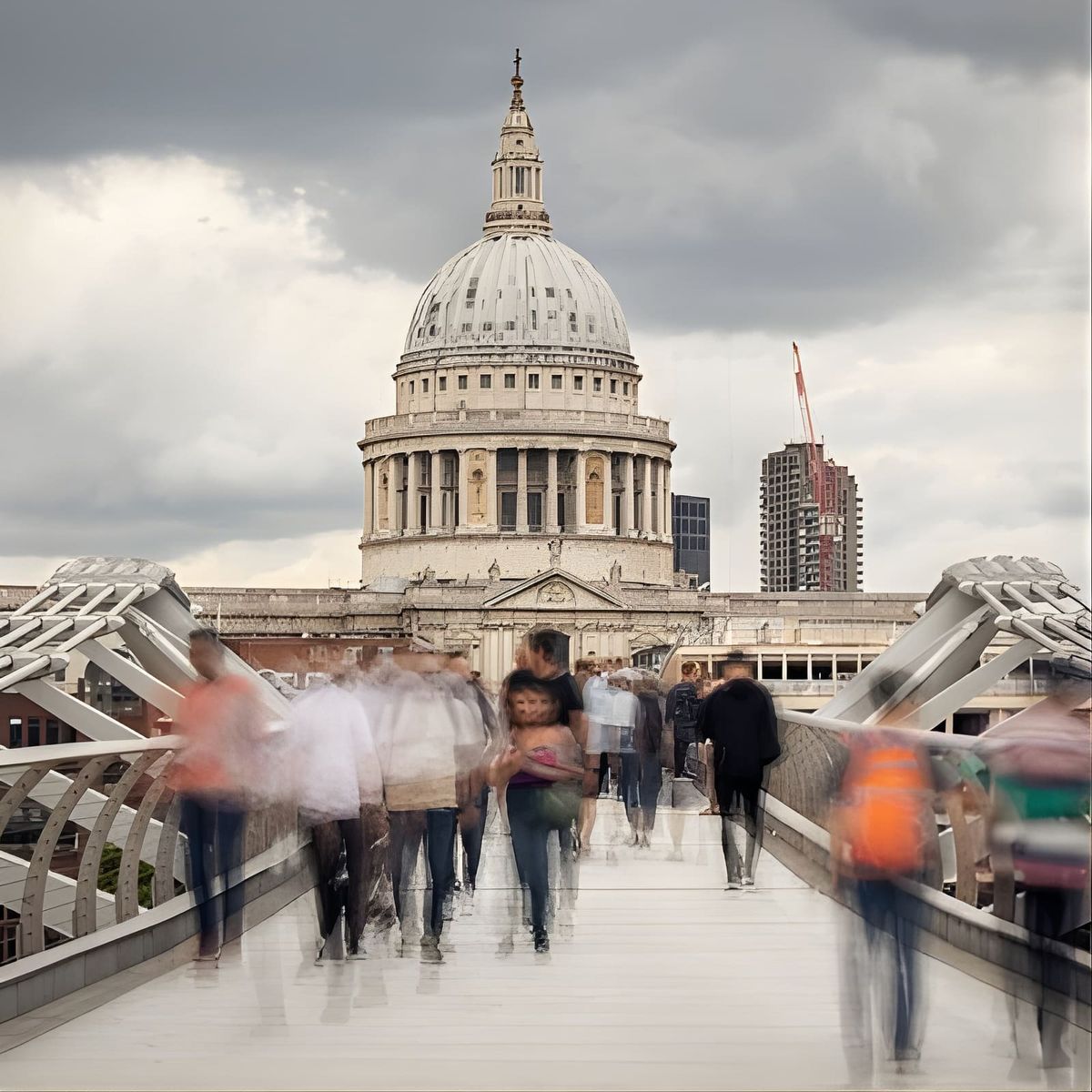 London through the lens: Iconic photo spots and hidden gems ...
