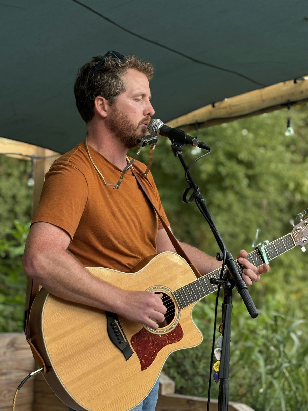 Live Music! Evan Crowell