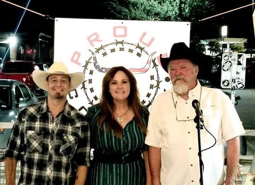 Crazy 8's Sports Bar & Grill - Mineral Wells, TX