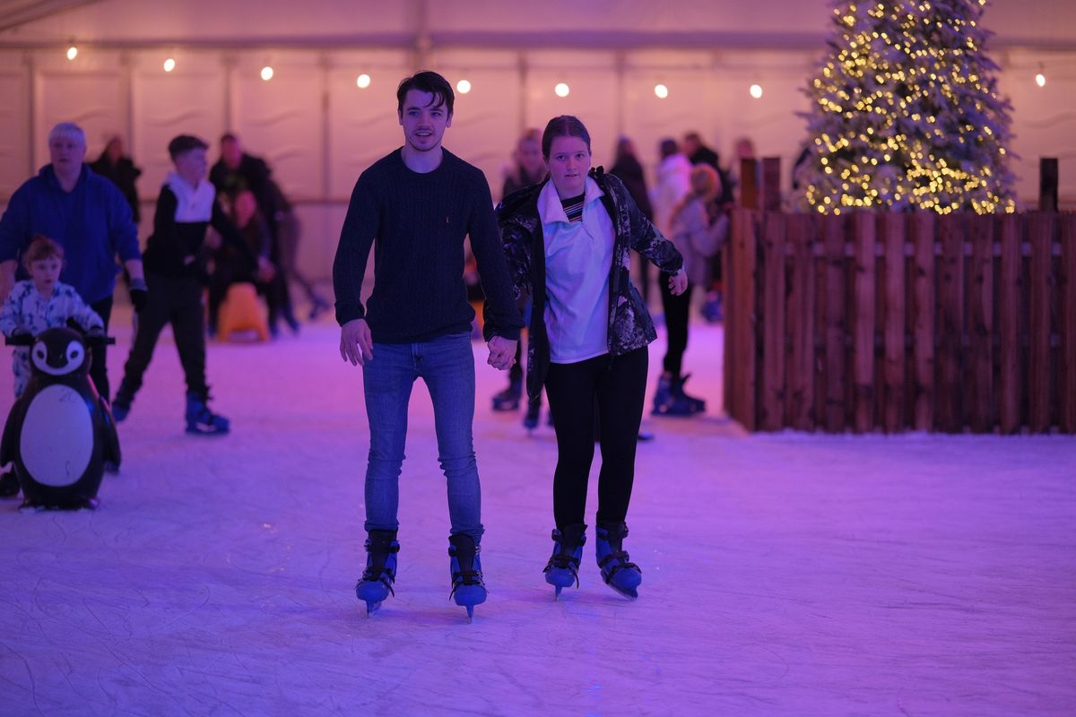 Ice Rink Opens at Tingley Garden Centre 23.11.4-05.01.25