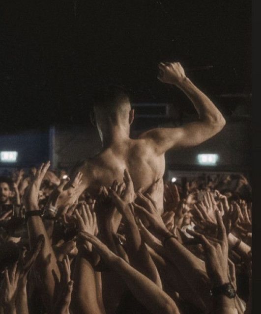 Pog\u00e1ny Indul\u00f3 in Wien