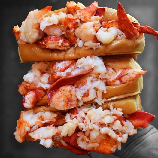 Cousins Maine Lobster Food Truck visits Ontario!