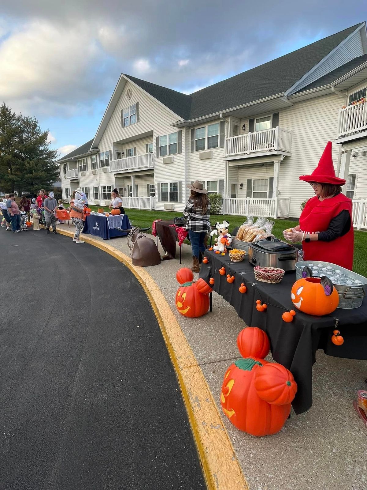 Trick Or Treat with Sycamore Manor 