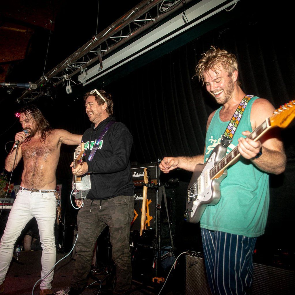 Noughties Global Pop Rock Icons Iglu & Hartly Hit Cambridge