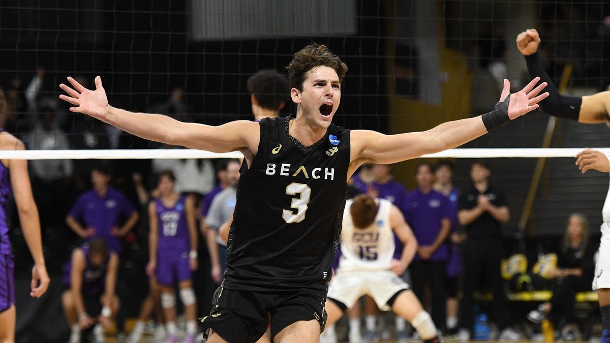 Parking Concordia Irvine Golden Eagles at Long Beach State Mens Volleyball